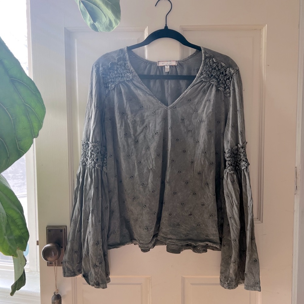 Anthropologie brand eri + ali grey-green eyelet long bell sleeve top